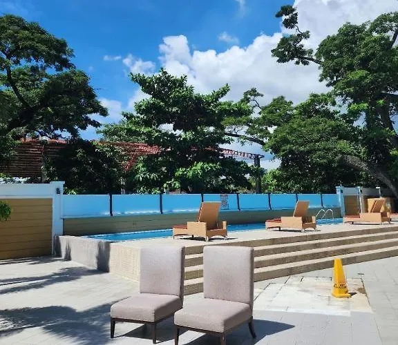 Aparthotel 3 Bedroom Unit With Free Vehicle At The Padgett Cebu